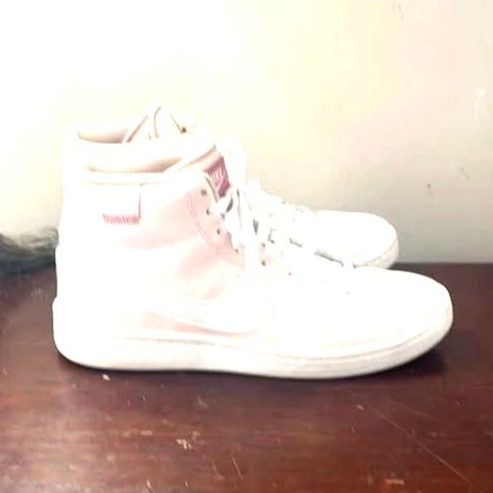 Nike Court Royale 2 Mid Women’s 8.5 Light Soft Pink White FD0286-600
